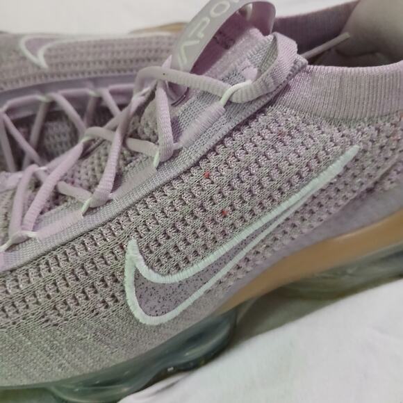 Nike Air VaporMax 2021 Flyknit Size 11 Light Arctic Pink Women's running - Picture 12 of 16